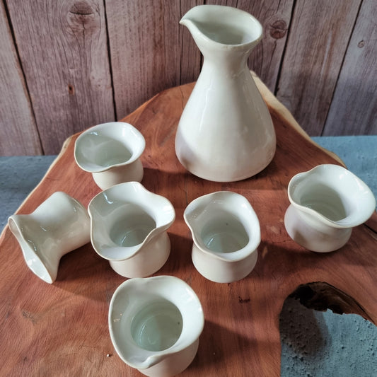 White Tulip Sake Set (tokkuri and ochoko)