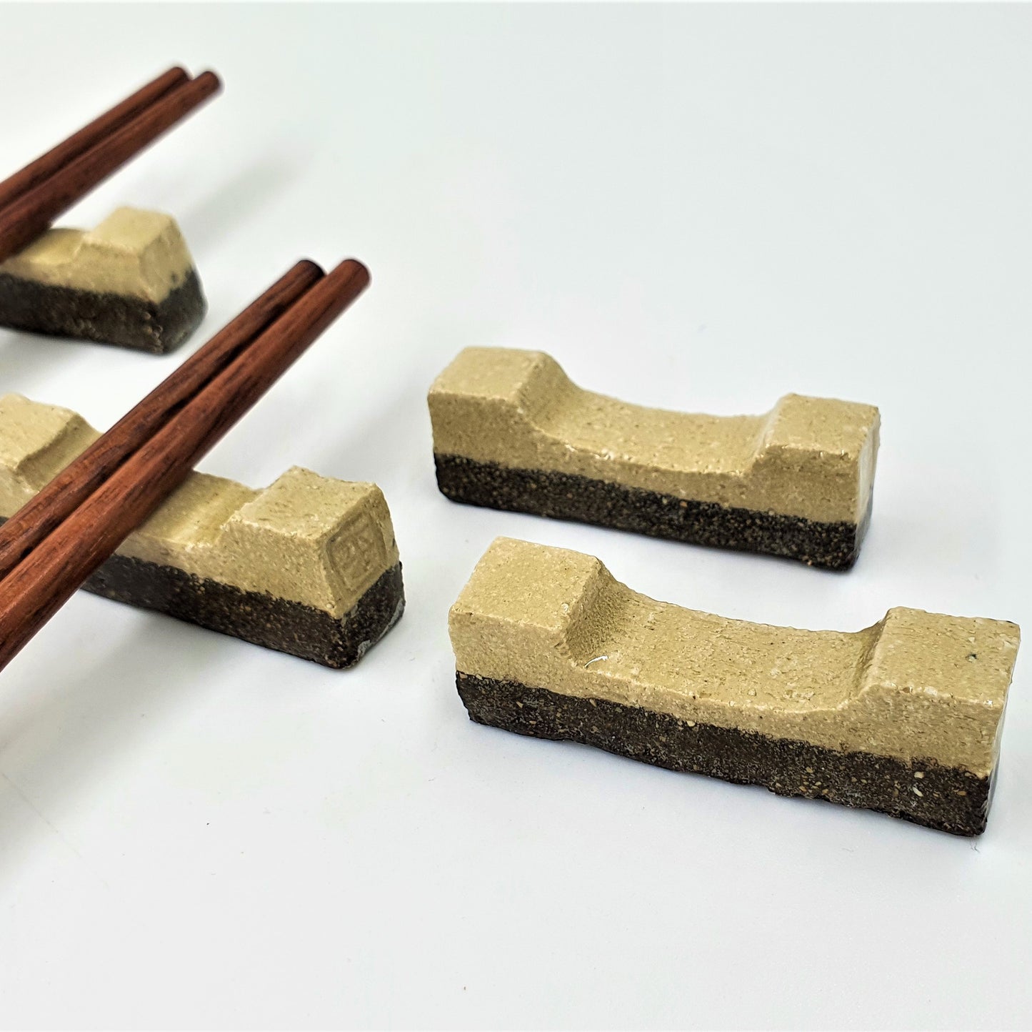 Chocolatte Chopsticks Rests (set of 6) with complimentary chopsticks