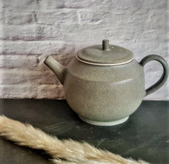 Cloudy Grey Teapot Set